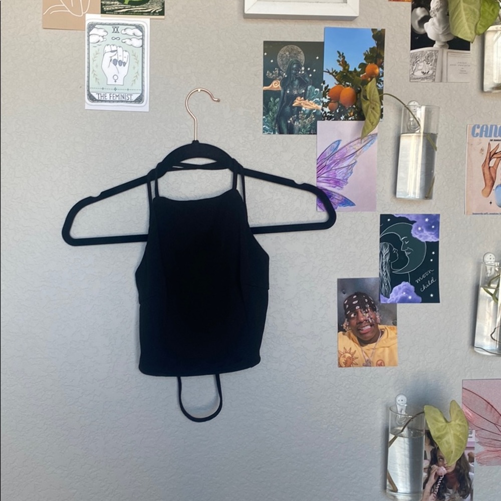 Black criss cross back crop top